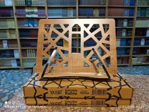 SELÇUKLU RAHLE MASAÜSTÜ AHŞAP